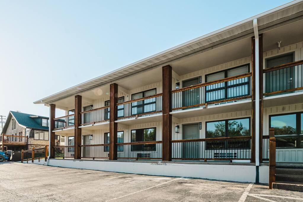 Pet Friendly Boho Condo With Pool--Fitness Center--Next To The Branson Landing--Close To Convention Center And Kanakuk Dış mekan fotoğraf
